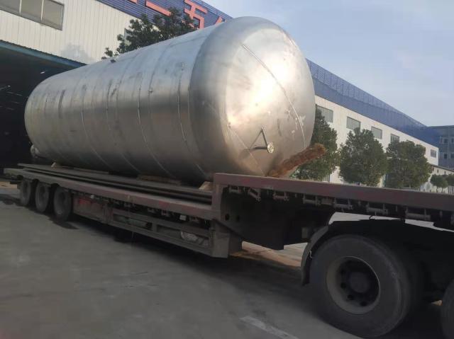 鋁(lü)罐-成(cheng)都瑞(rui)奇石(shi)化項(xiang)目