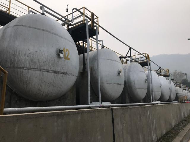 鋁(lü)罐-山(shan)東洪(hong)達化(hua)工項(xiang)目