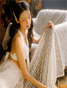 美女按摩-苟芸慧三级